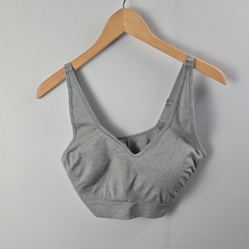 Puma Women's Gray Seamless Performance V-Neck Sports Bra Bralette Sz XL Workout